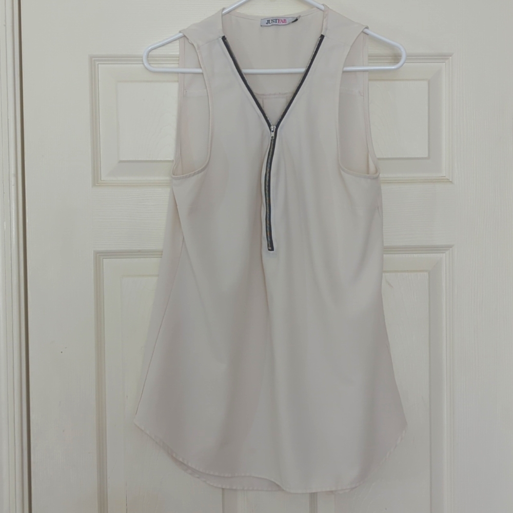JustFab Sleeveless blouse